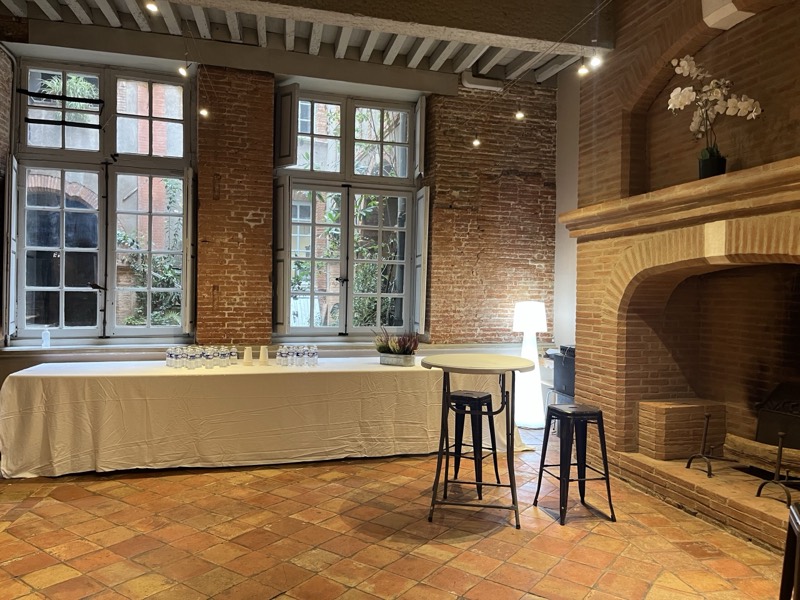 Pause café devant la cheminée